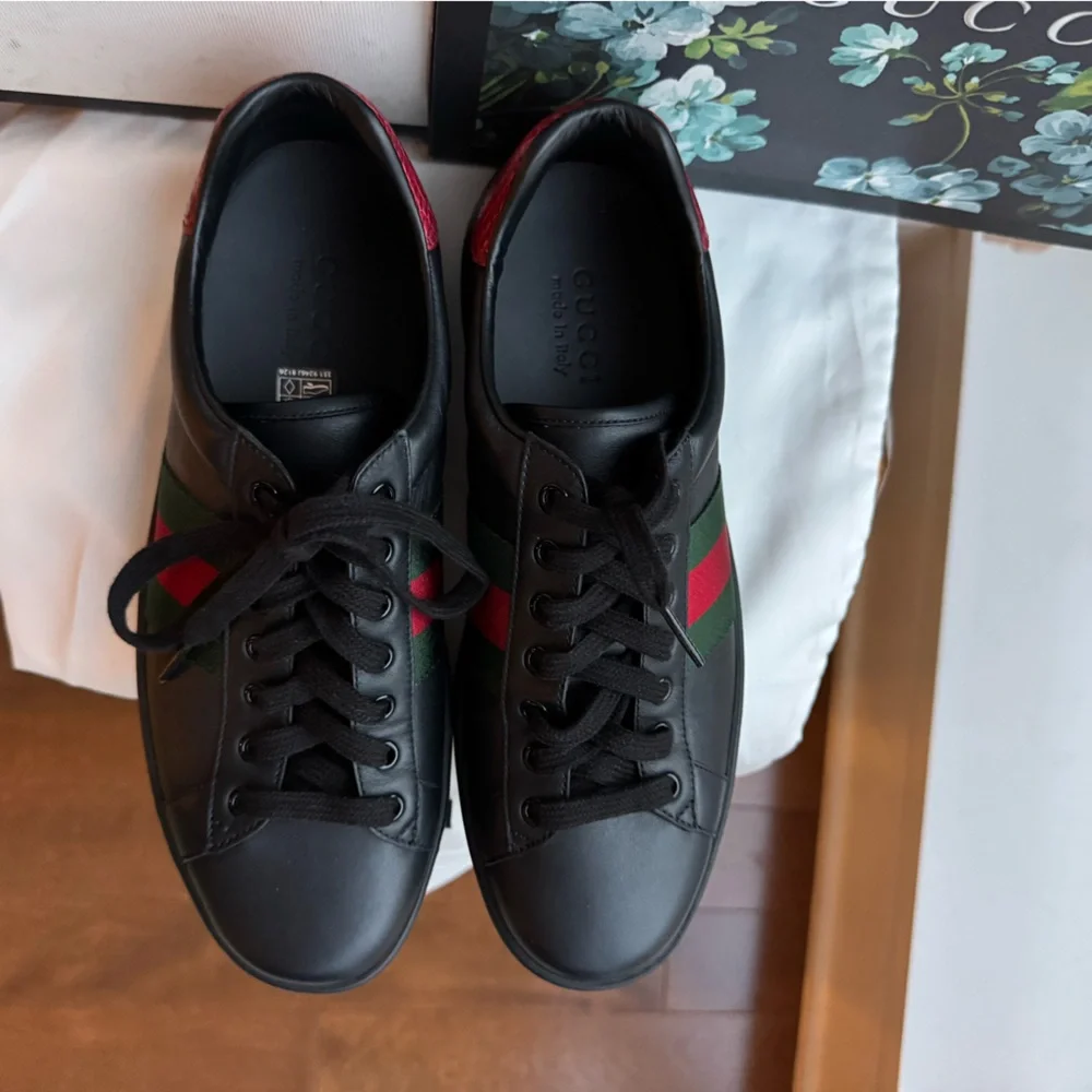 NWT Gucci Ace Black Leather Sneakers with Red and Green Stripe, Size Men’s 8.5-9 - Picture 7 of 14